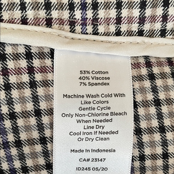 Talbots Women’s Black, Light Taupe, Indigo, White Checkered Casual Pants - Picture 8 of 8